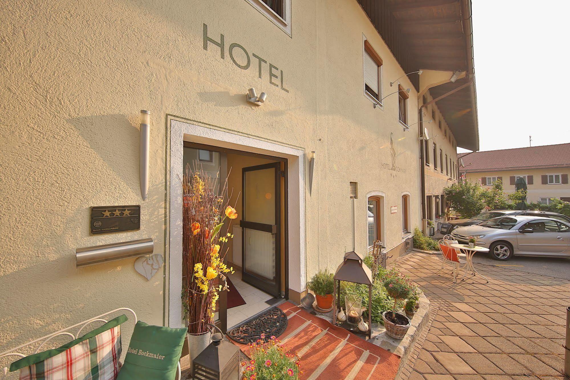 Hotel Bockmaier Oberpframmern Exterior foto