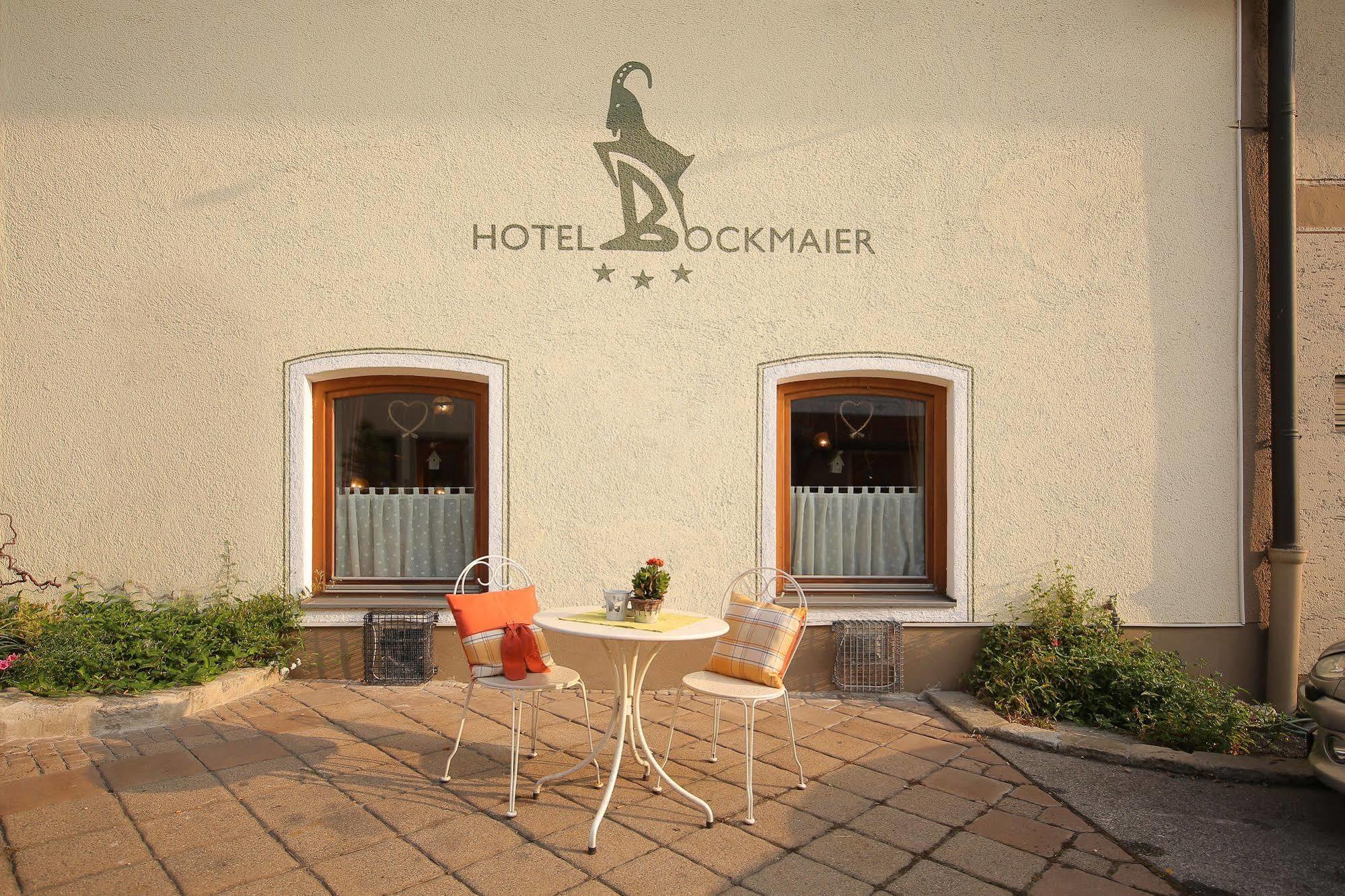 Hotel Bockmaier Oberpframmern Exterior foto
