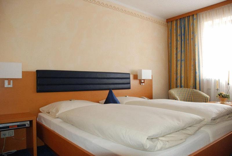 Hotel Bockmaier Oberpframmern Cameră foto